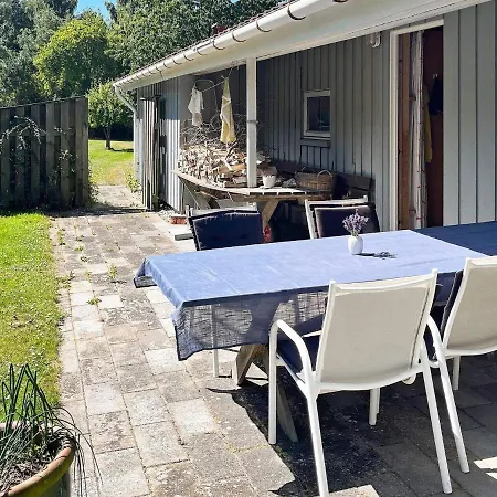 Сasa de vacaciones 10 Person In Dannemare-by Traum