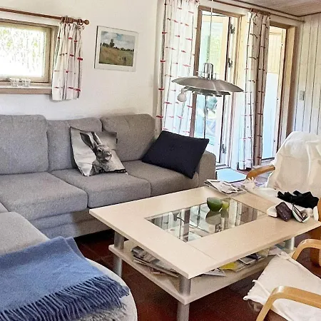 10 Person In Dannemare-by Traum *