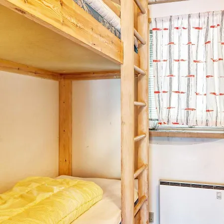 10 Person In Dannemare-by Traum *
