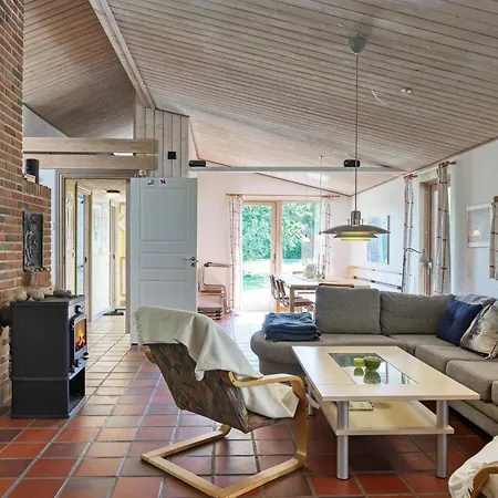 Сasa de vacaciones 10 Person In Dannemare-by Traum *